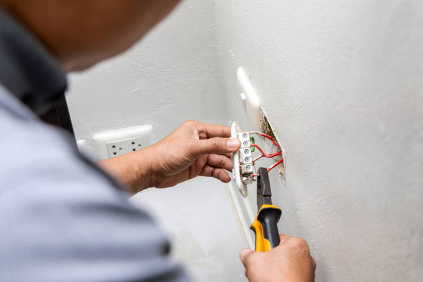 Best Electrical Contractors for Businesses  in Gibsonburg, OH